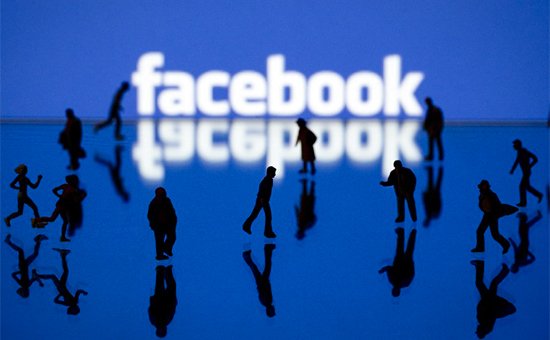  Facebook стал получать от мобильной рекламы $2 млн в час 
