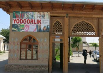 Реклама на исторических объектах недопустима!