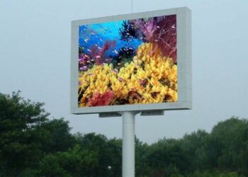 Проект создания единого оператора цифровой наружной рекламы вызвал протесты