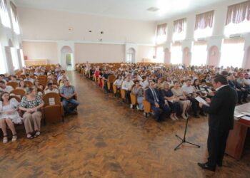 Практикантам рассказали о положительных эффектах для экономики, которые обеспечивает здоровая конкуренция