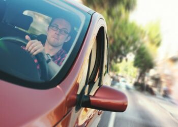 За размещение товарного знака на авто придётся заплатить