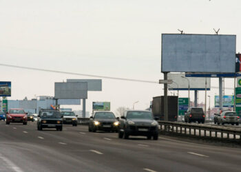 Операторы «наружки»: законопроект направлен на монополизацию рынка и уничтожение частного бизнеса