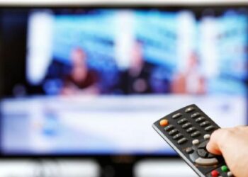 Поправки защитят несовершеннолетних от вредных контента и рекламы