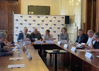 О кодексе, саморегулировании и незаконной расклейке