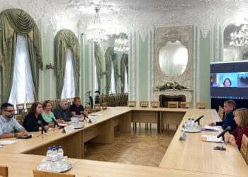 Кто лучше знает, что должно быть на вывеске?