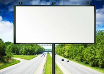 Кафе «На точке» выбрало незаконную «точку» для своей рекламы