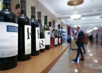 Вино и реклама: как продвигать продукцию в медиа