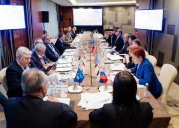 С актуальными вопросами развития рекламного рынка стран СНГ можно ознакомится на сайте СРО 