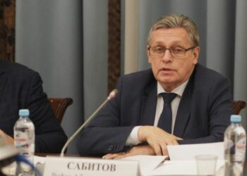 Коммуникационная индустрия строит планы