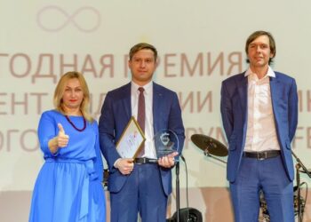 Фонд отметили премией в двух номинациях