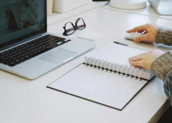 «Яндекс» и МГУ подготовят специалистов по медиакоммуникациям с навыками работы с генеративными нейросетями