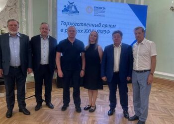 Форум отличали интенсивные деловые переговоры