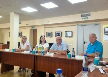 В повестках заседаний – вопросы контроля за установкой и эксплуатацией рекламных конструкций и стоимости проезда в общественном транспорте