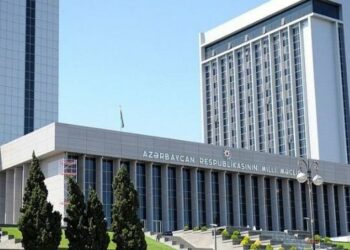 Депутаты обсуждают поправки в закон о рекламе