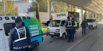 От водителей требуют паспорт рекламного места