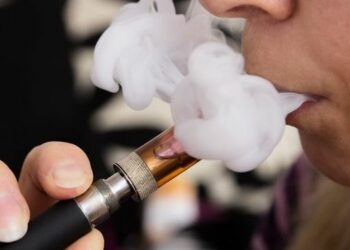 Регулирование ужесточается: в законе появится норма о запрете рекламы электронных устройств для курения