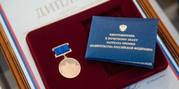 Глава «Петроцентра» отмечен правительственной премией