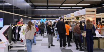 Хаб, соединивший интересы