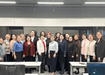 ИИ помогает в коммуникациях и учебном процессе