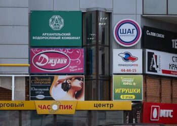 Опрос: чем моложе россияне, тем чаще они поддерживают заимствование иностранных слов