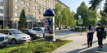 Афишные тумбы в Новосибирске обновят