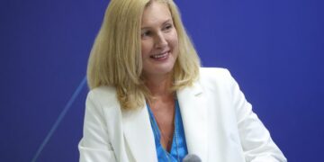 На креативной сессии обсудили айдентику, тренды, технологичность упаковки, ИИ в дизайне и многое другое
