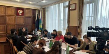 Представителей СМИ познакомили со статистикой и примерами рассмотренных дел