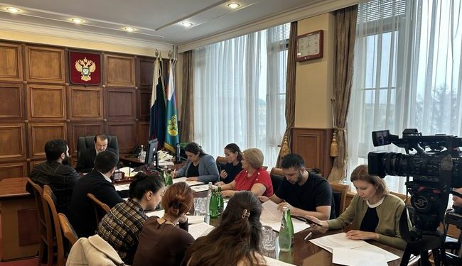 Представителей СМИ познакомили со статистикой и примерами рассмотренных дел