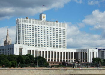 Обязательную информацию в рекламе могут сократить